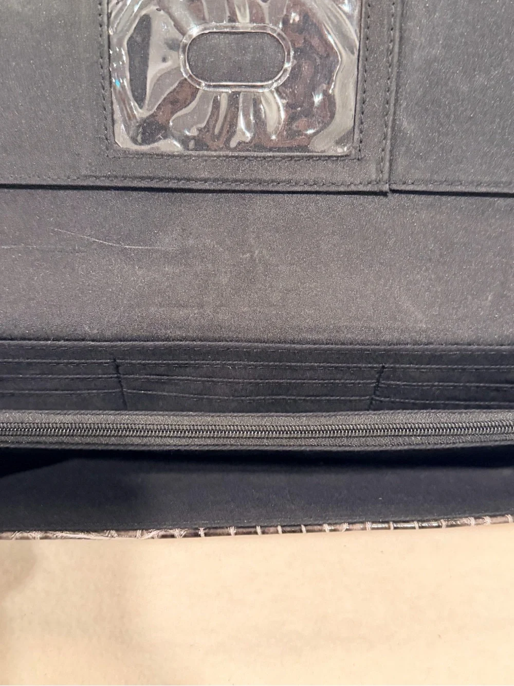 Elegant Black Croc-Embossed Leather Clutch